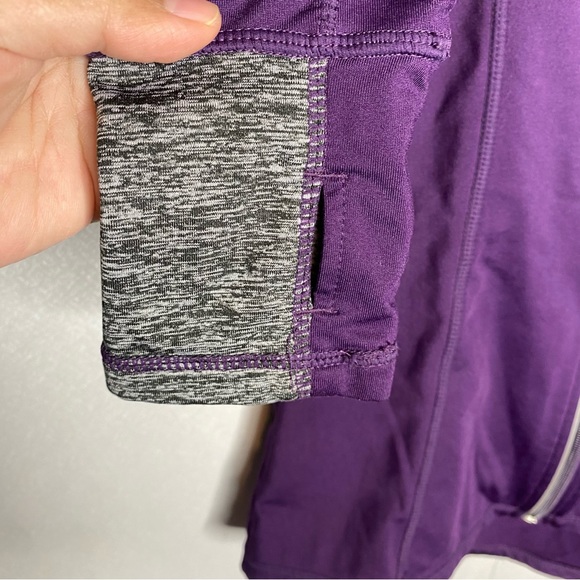 Reebok Purple Zip Hoodie Jacket Size Medium - Picture 3 of 5